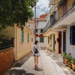 Why Coffee Shops Are the Perfect First-Date Spot