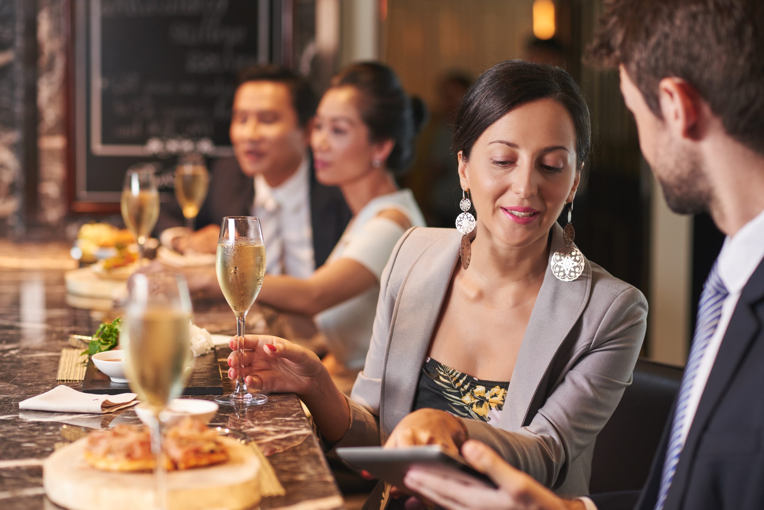 Seating Etiquette: Sharing Tables and Considering Other Patrons in Coffee Shops 8 party in restaurant 2025 01 29 12 47 04 utc scaled